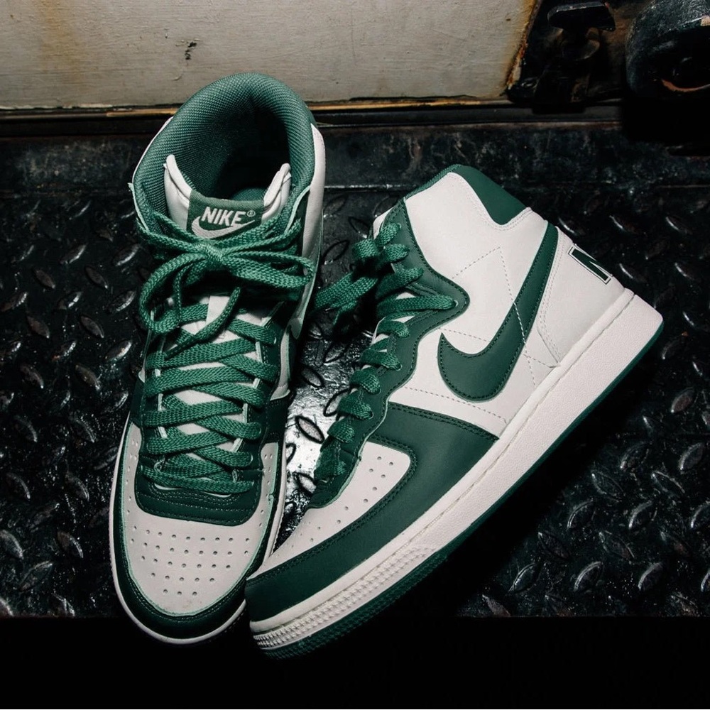 Nike Forest Green and White High-Tops